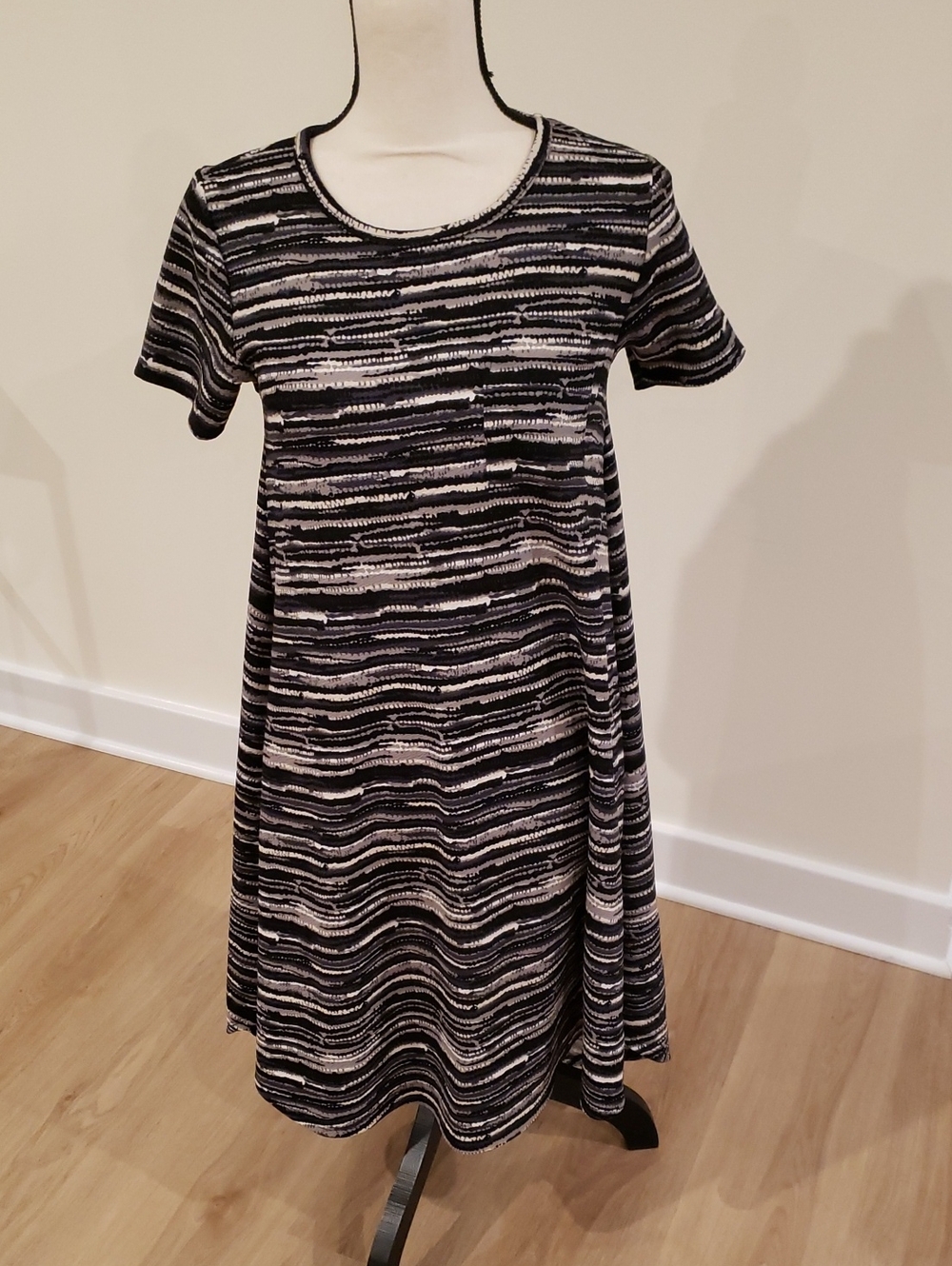 LuLaRoe Carly Swing Dress Striped Short-Sleeve in Black, Gray & White